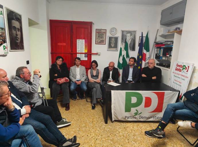 Botta e risposta tra maggioranza e opposizione «Giulivi faccia un piacere alla città: si dimetta»